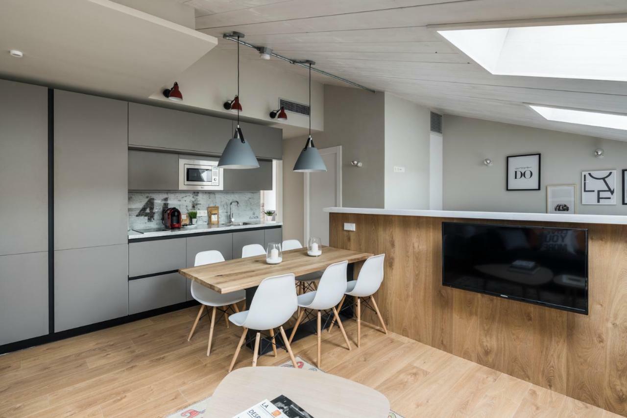 Rice Eleven Rooms Burgos Bagian luar foto